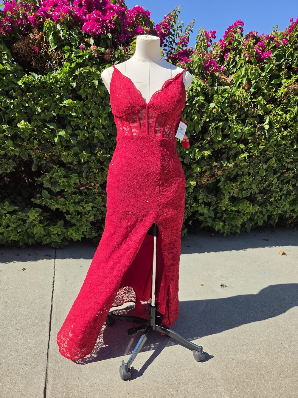 Morgan & Co Red Lace Evening Gown Spaghetti Strap Formal Dress NWT Juniors 5